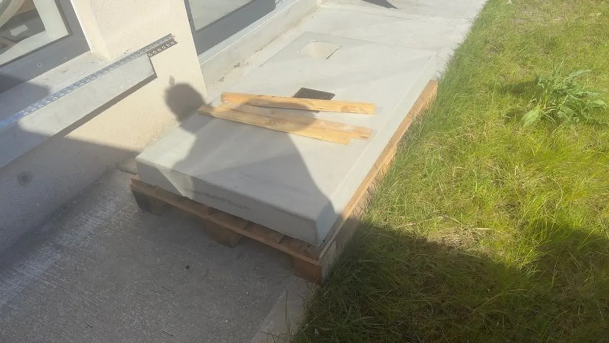 Concrete Base - M/150 Large Heating Unit Base 1200 X 700 X 100h-mm - Image 2