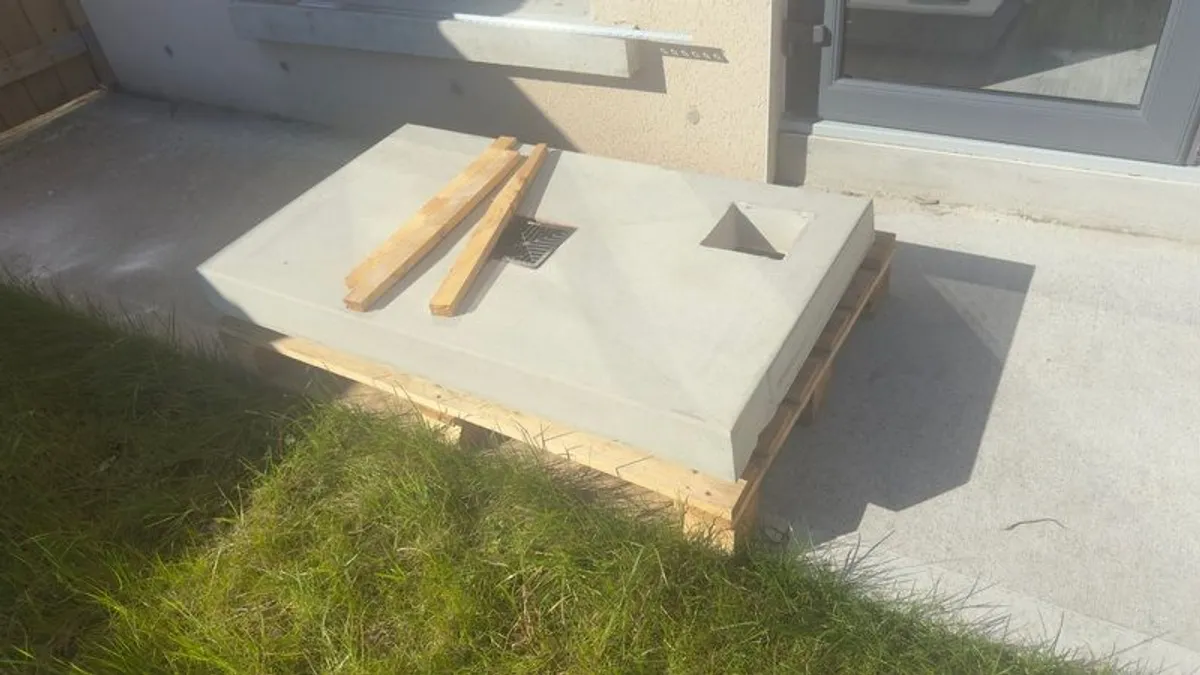 Concrete Base - M/150 Large Heating Unit Base 1200 X 700 X 100h-mm - Image 3