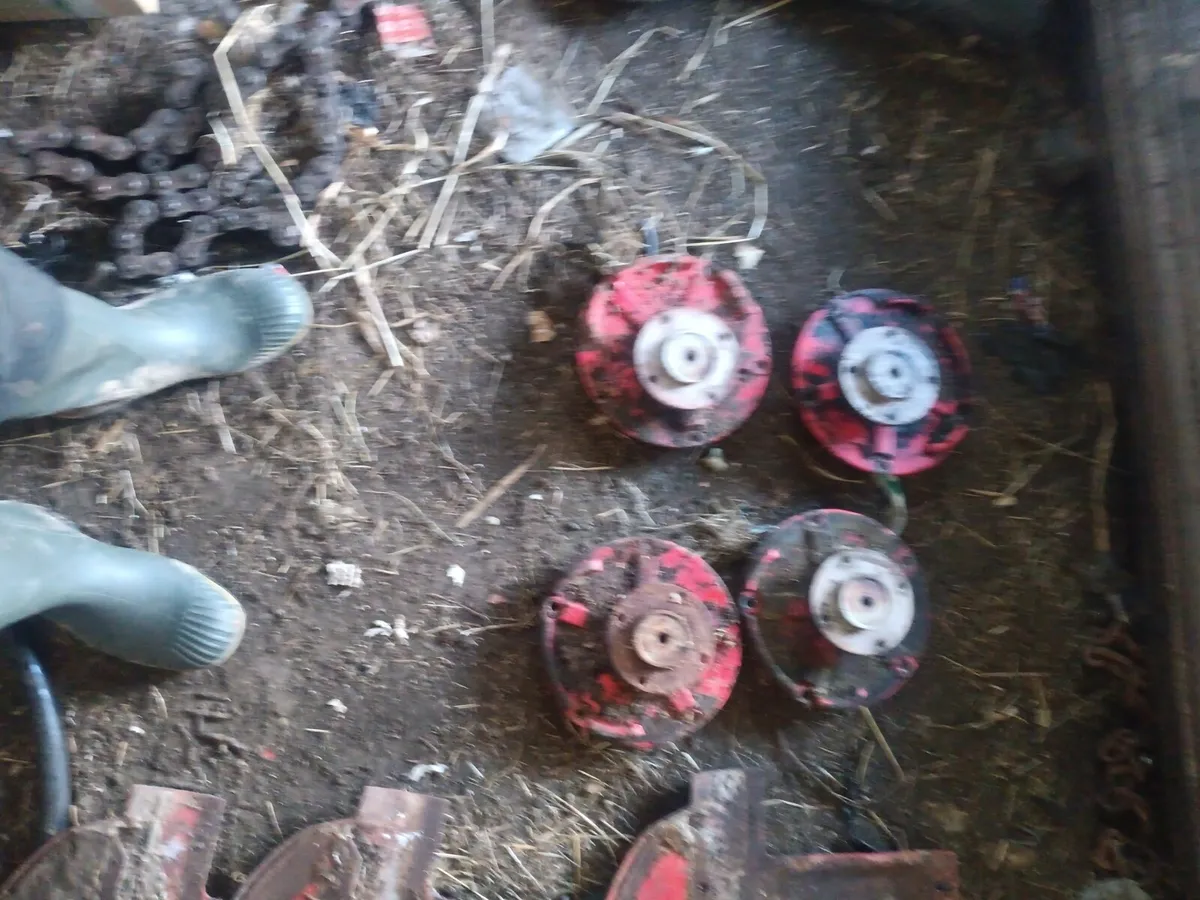 Parts. For  pottinger. Bed. 302. Mower - Image 1