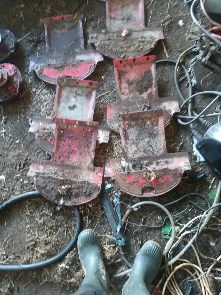 Parts. For  pottinger. Bed. 302. Mower - Image 2