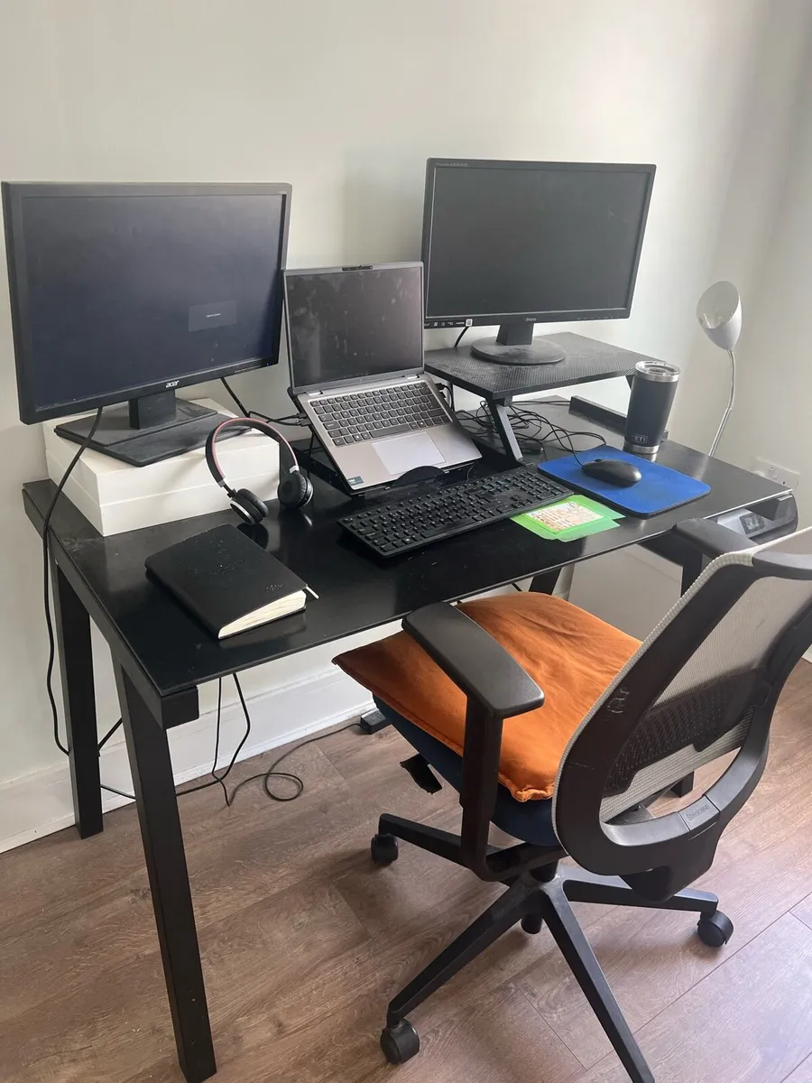 Desk - Image 3