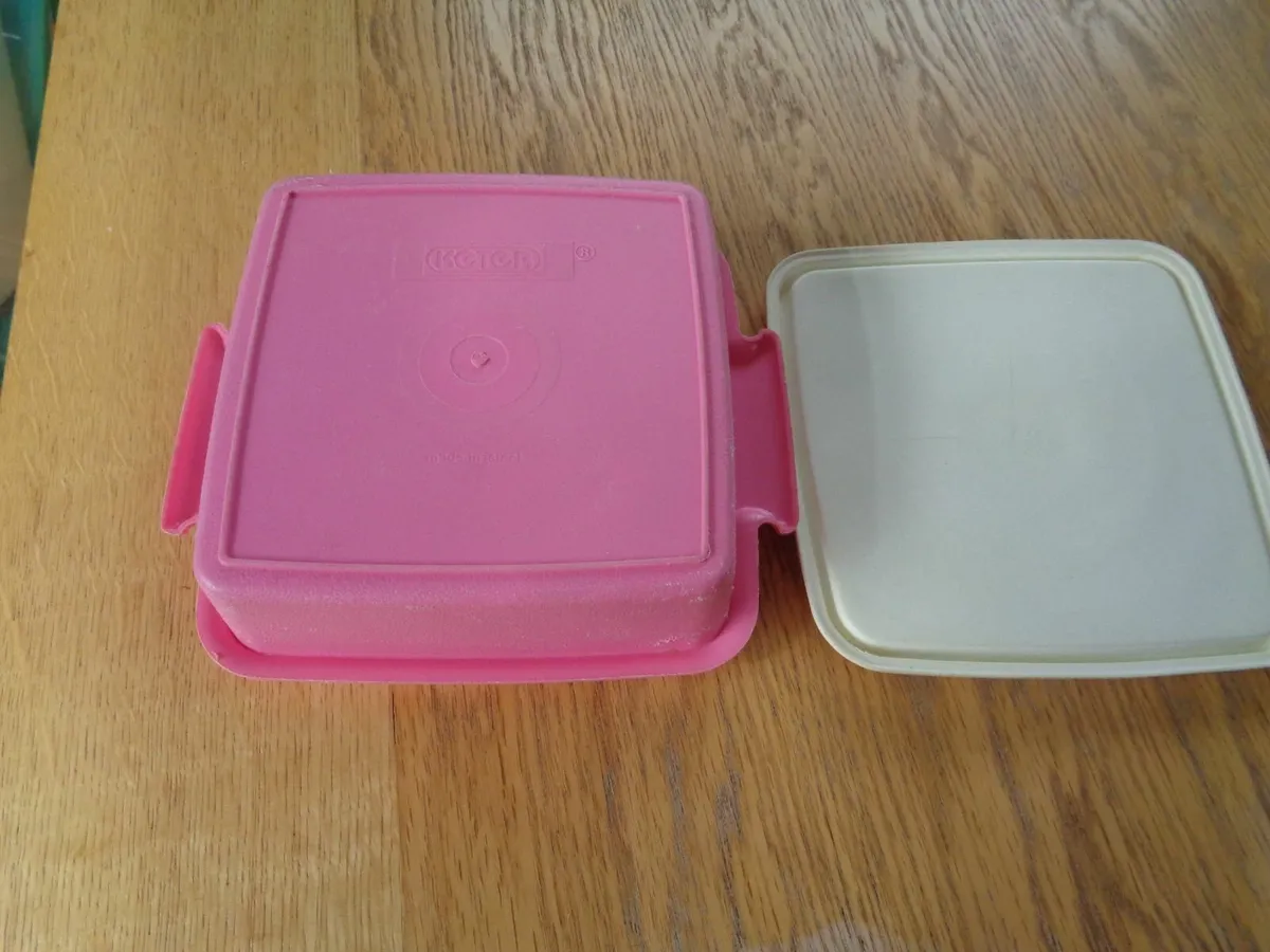 Pink Lunch/Storage Box for Sale - Image 3