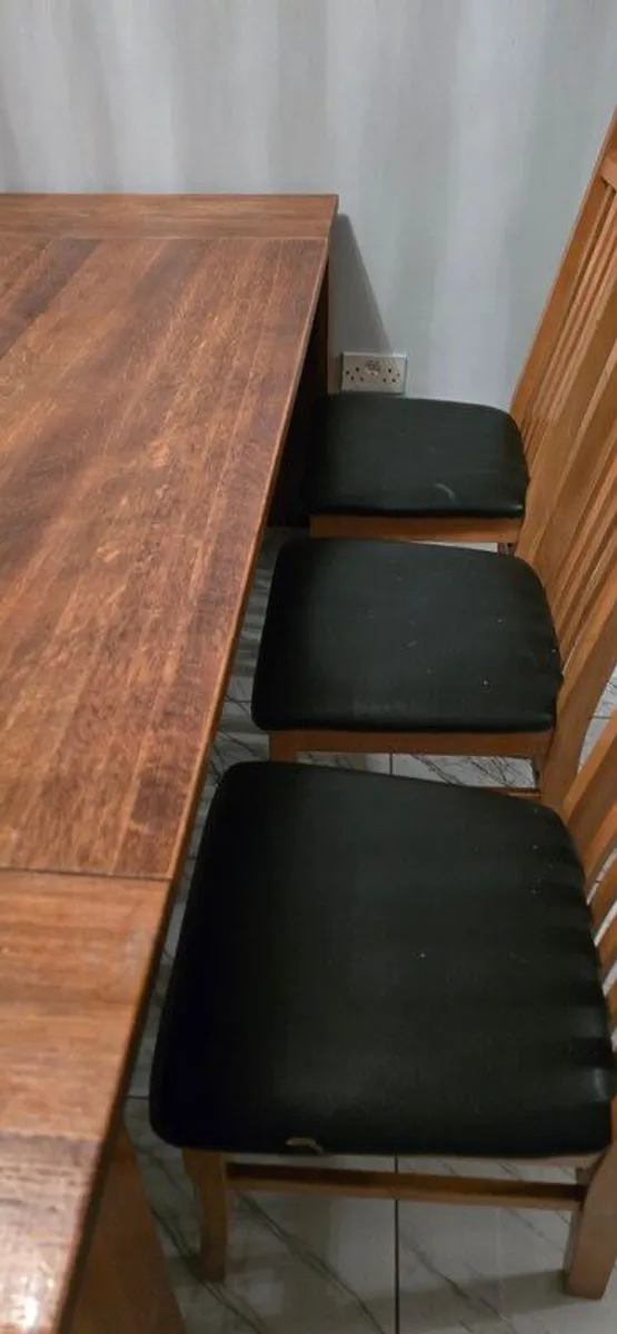 large solid wood table and 6 chairs - Image 3