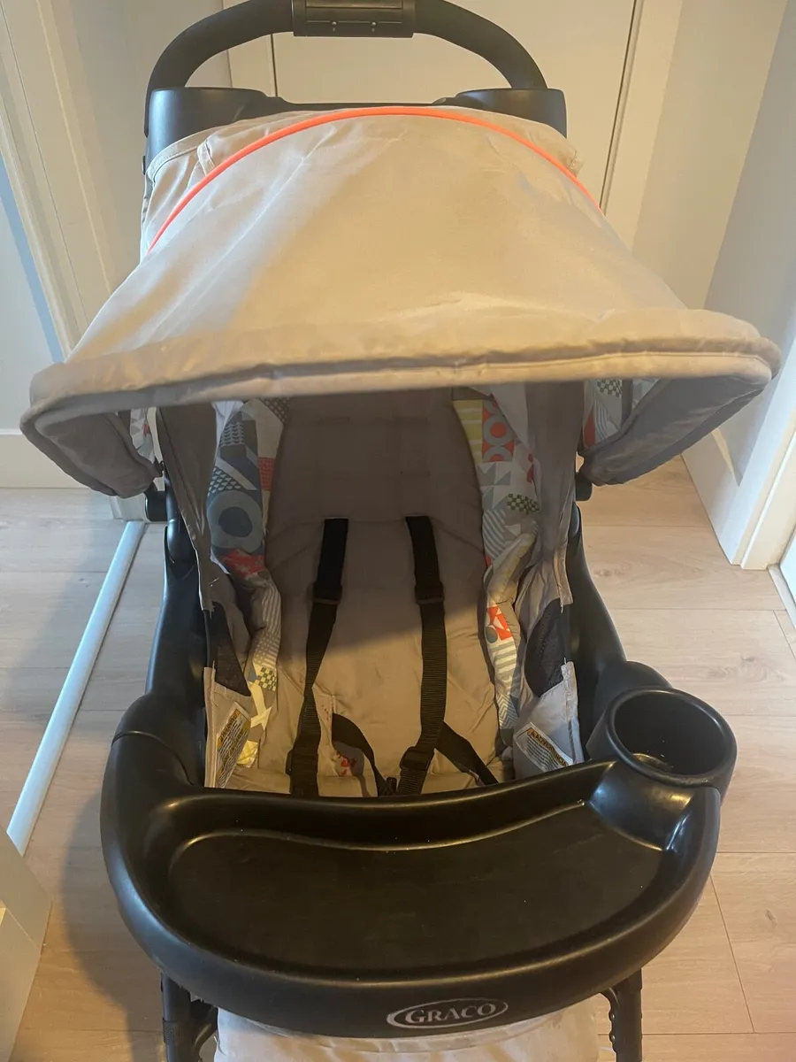 Stroller - Image 2