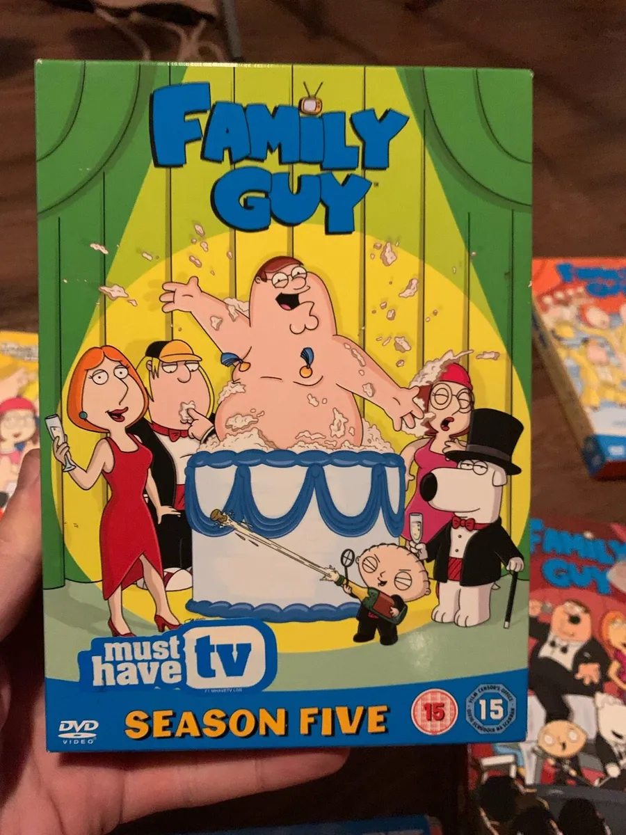 6 seasons box sets of Family Guy & 2 American Dad - Image 4