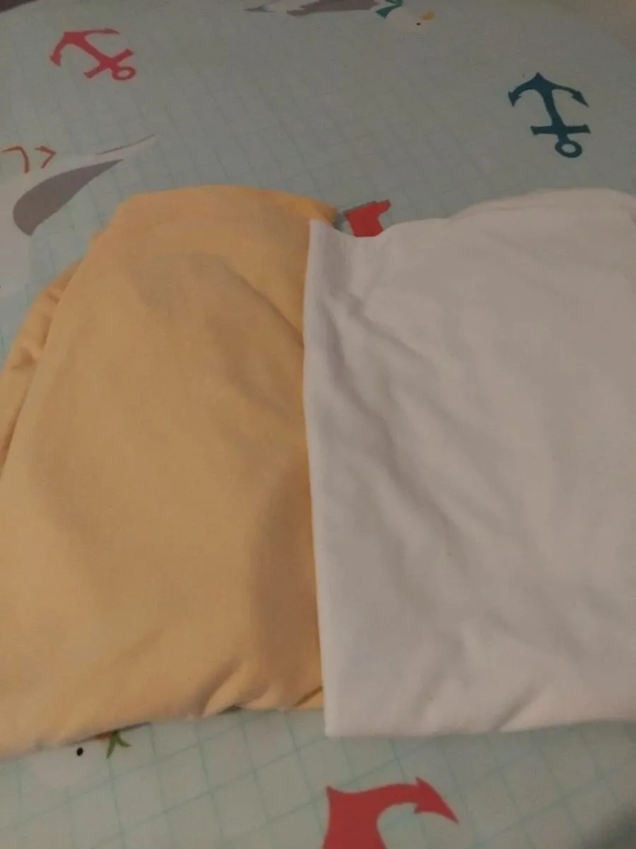 Cot sheets - Image 1