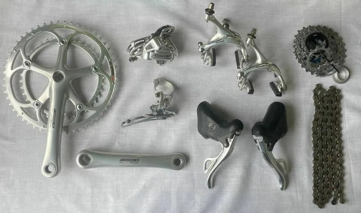 Campagnolo Chorus 10 speed groupset - Image 1