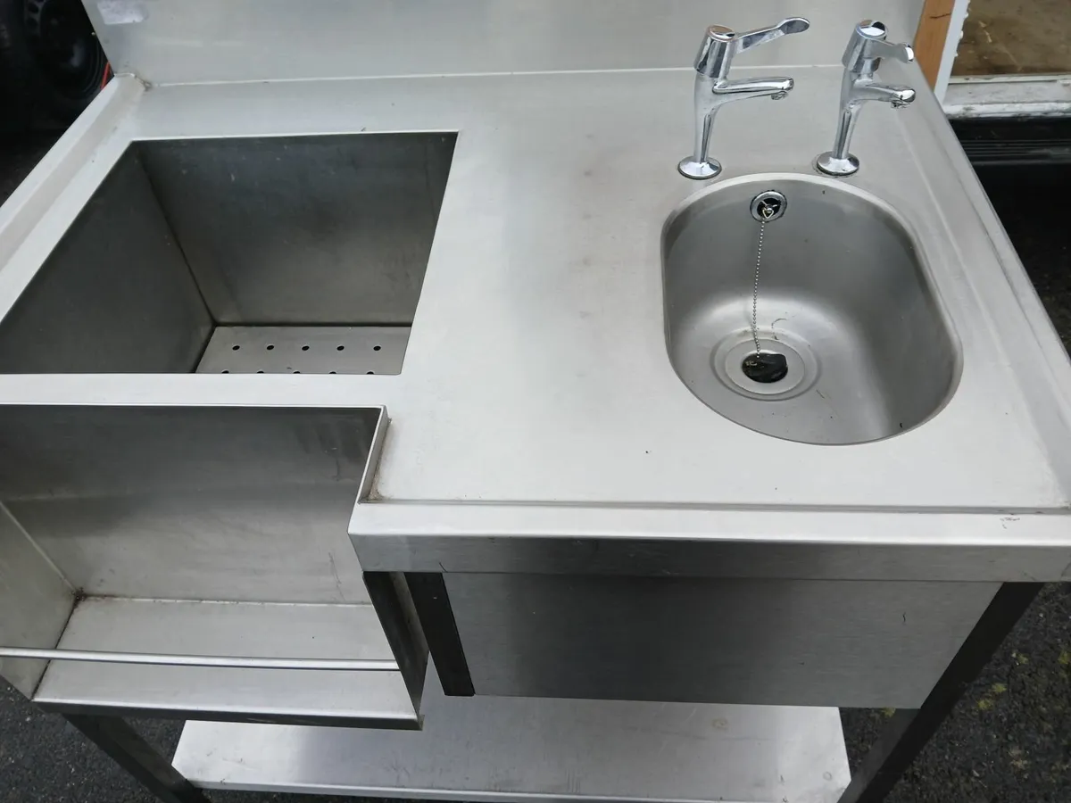 Stainless steel sink/c.tail bar...delivered - Image 1