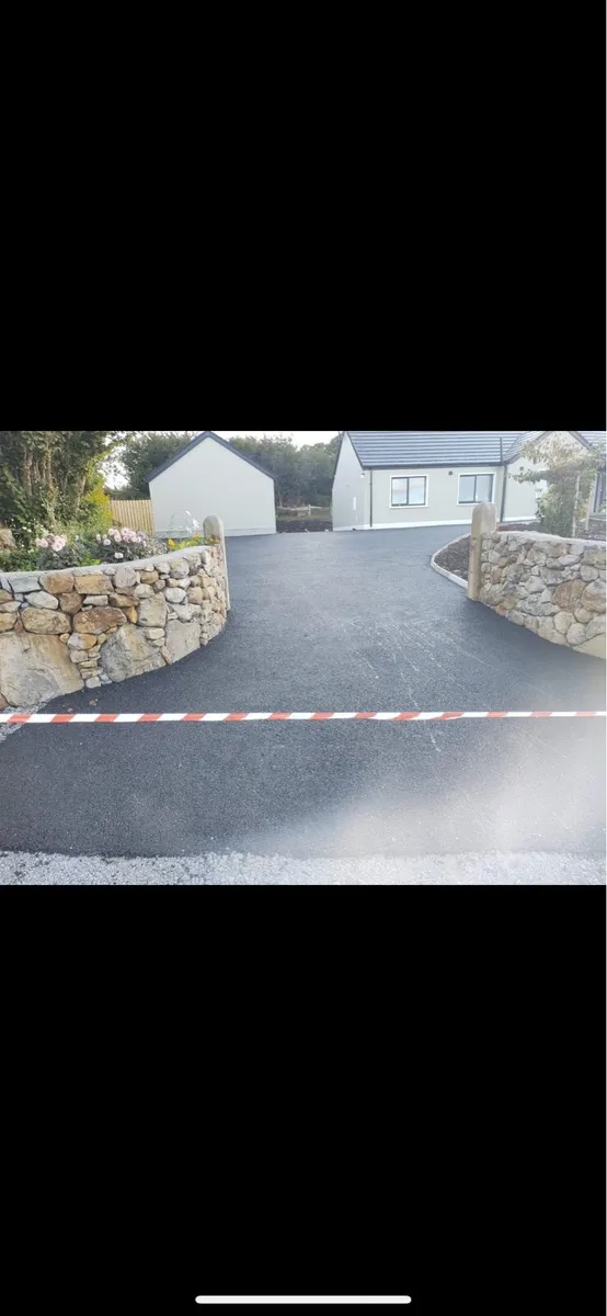 tar-chipping & tarmacadam - Image 4