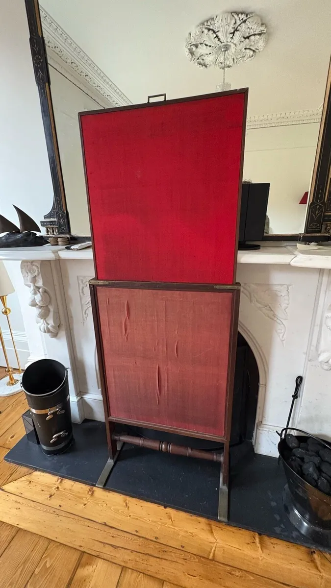 Fire screens - Image 1