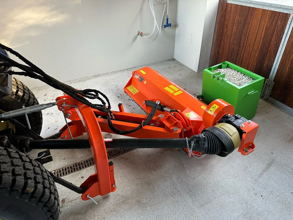 Deleks 1.5m Offset and Swivel Flail Mower - Image 3