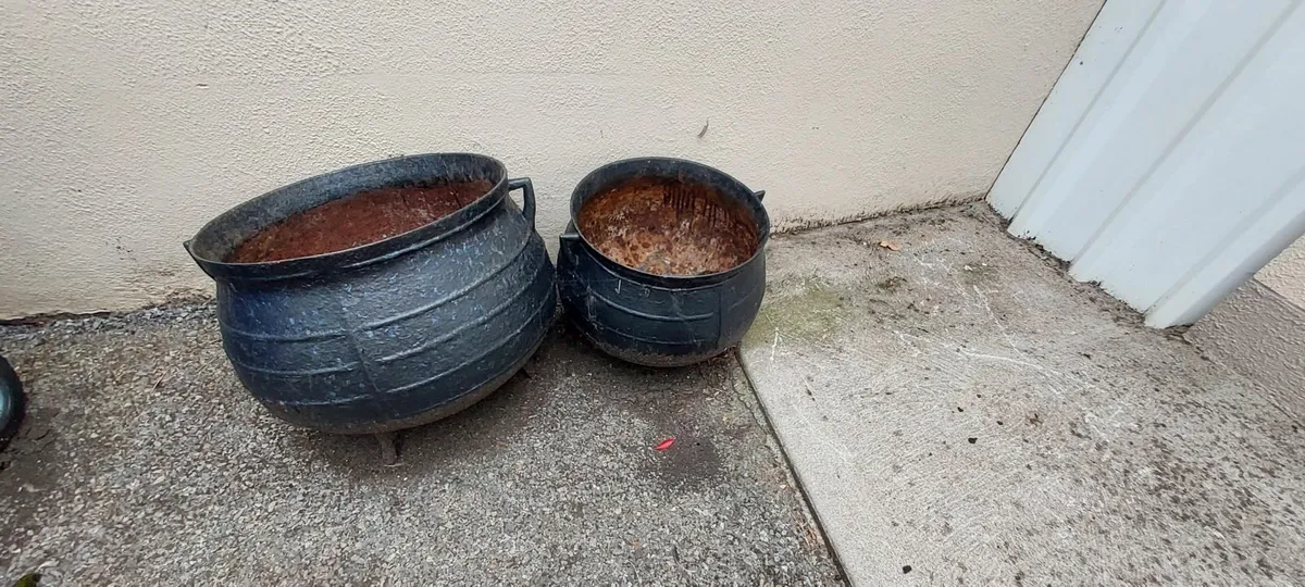 Skillet pots - Image 1