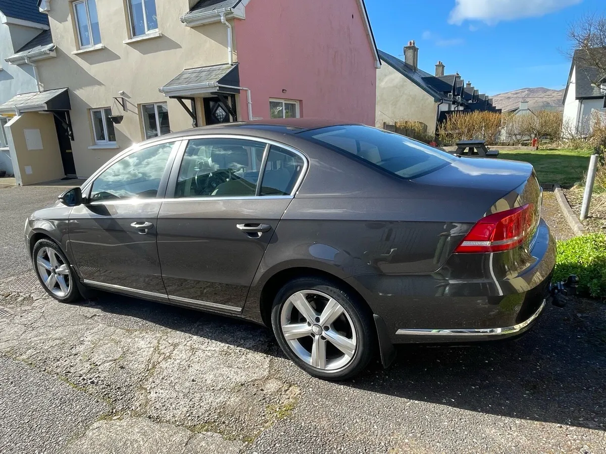 VW PASSAT 2012 AUTOMATIC - Image 3