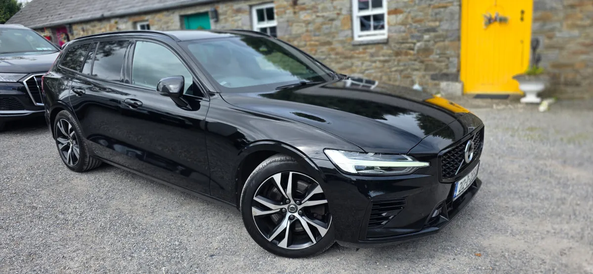 Volvo V60 2021 R DESIGN T6 4WD 350BHP - Image 1