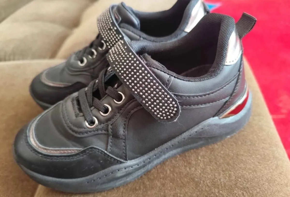 School shoes - Image 1