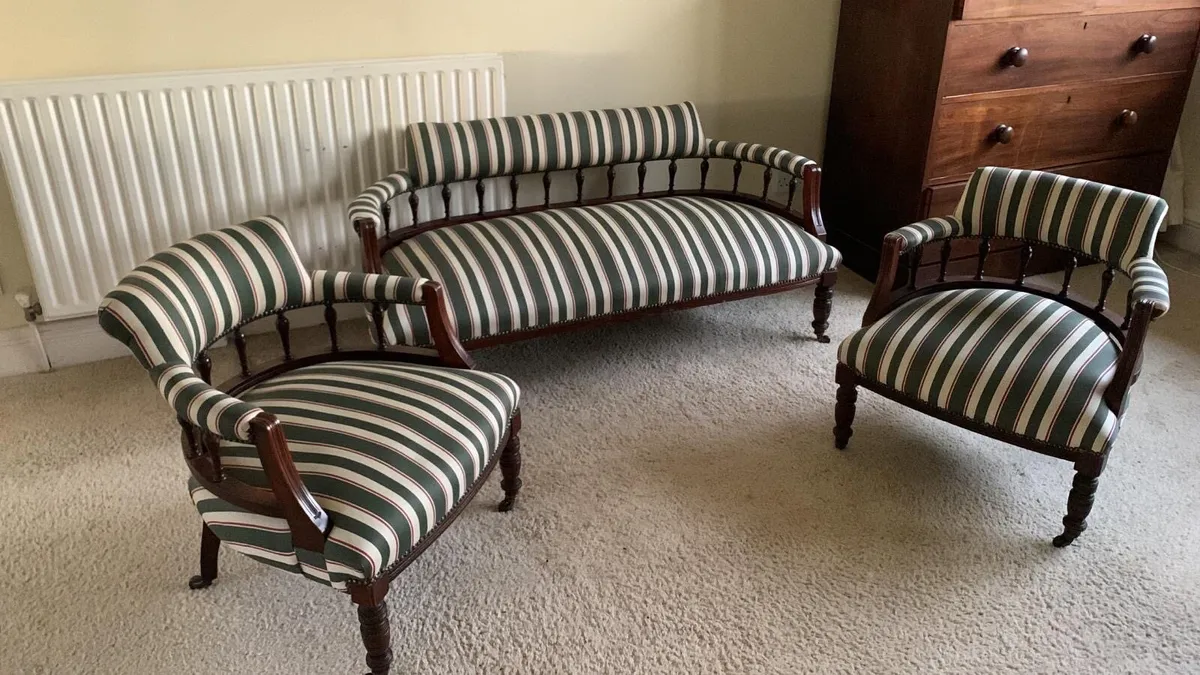 Chaise long