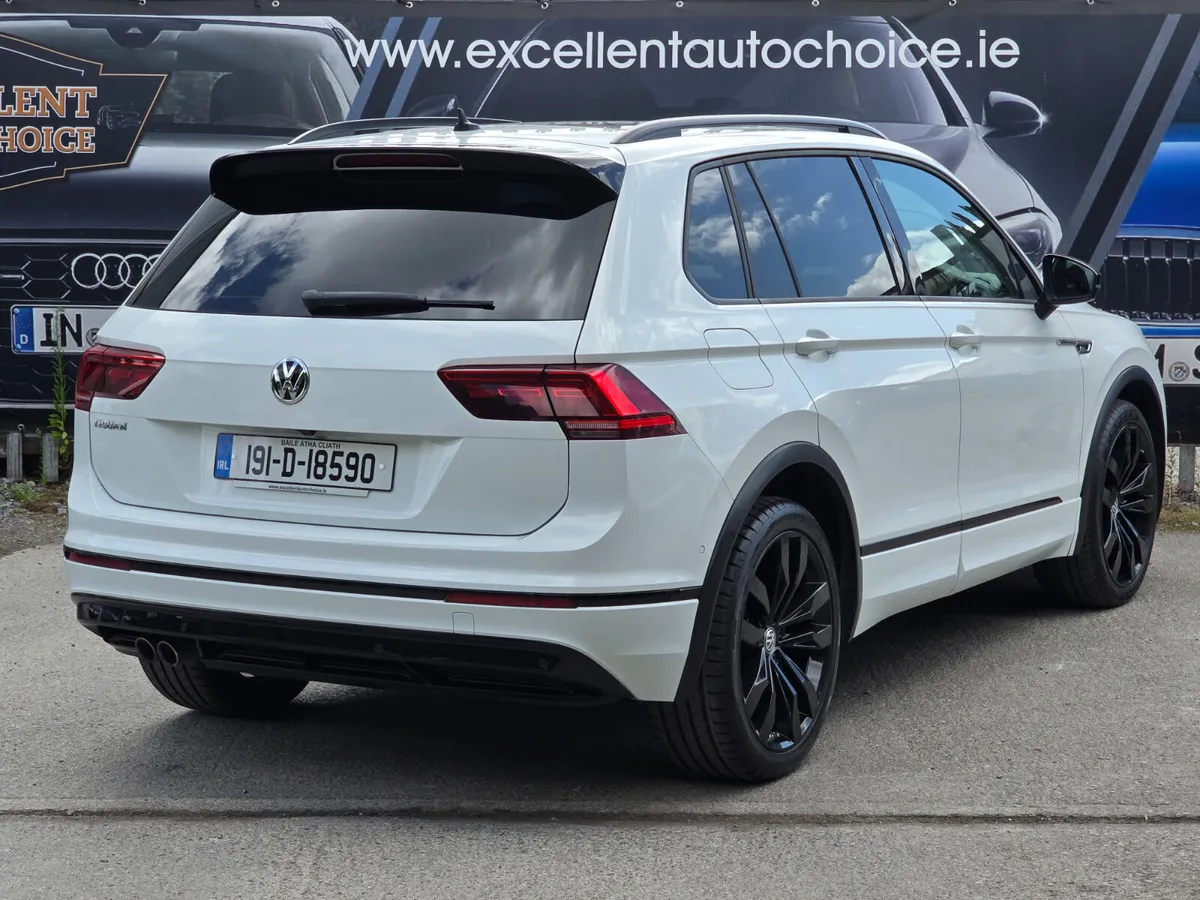 Volkswagen Tiguan 2019 R-Line Auto TOP SPEC. LOW K - Image 3