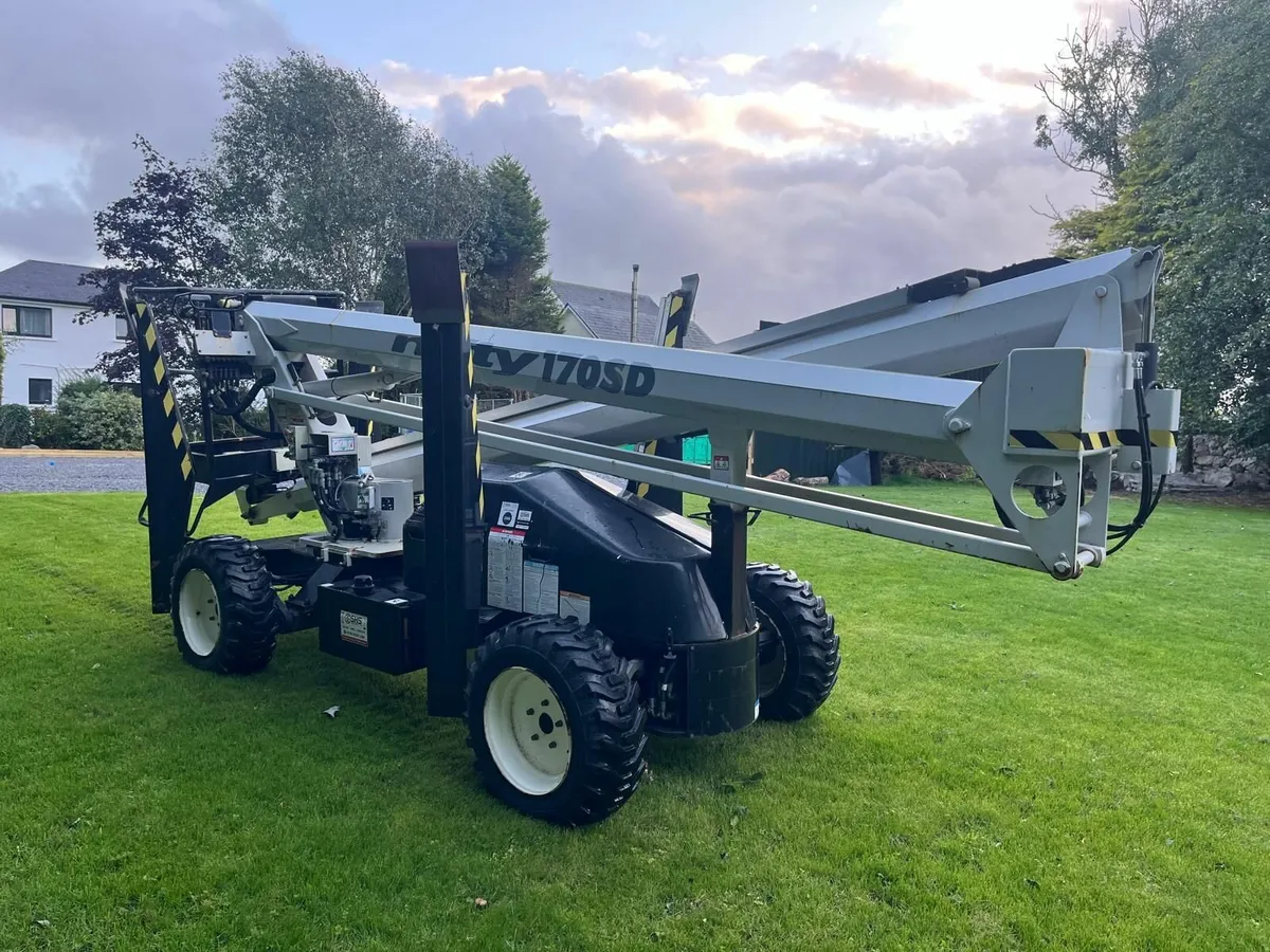 Nifty lift SD170 Cherrypicker / cherry picker - Image 3
