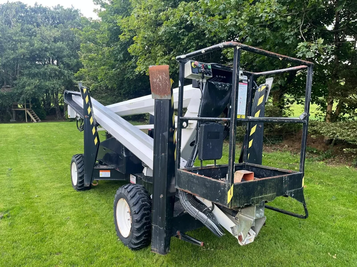 Nifty lift SD170 Cherrypicker / cherry picker - Image 4