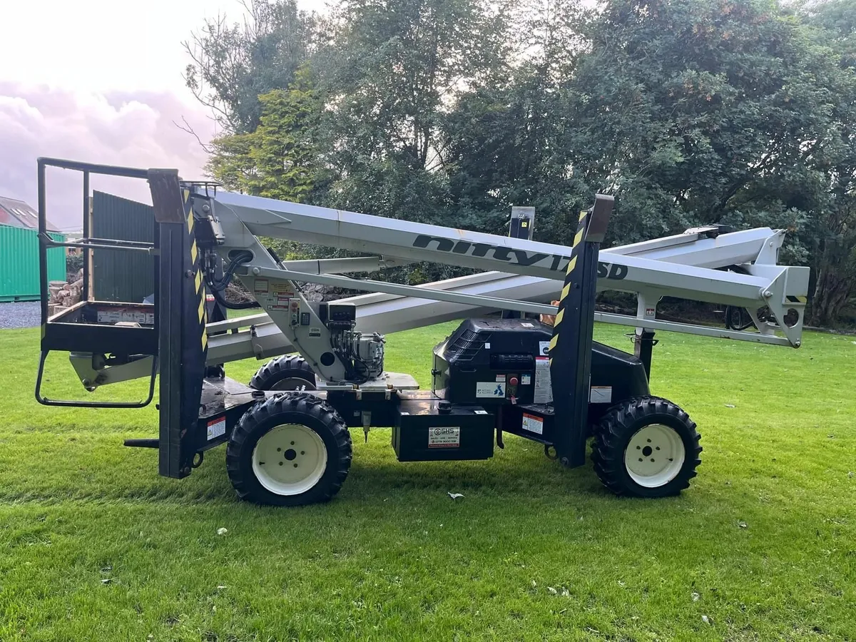 Nifty lift SD170 Cherrypicker / cherry picker - Image 1