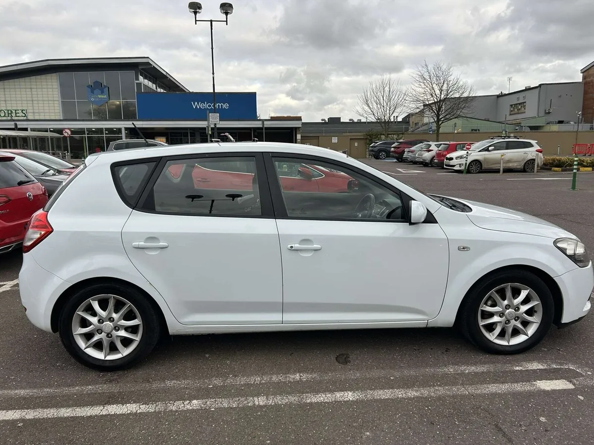 2012 kia Ceed NEW NCT - Image 4