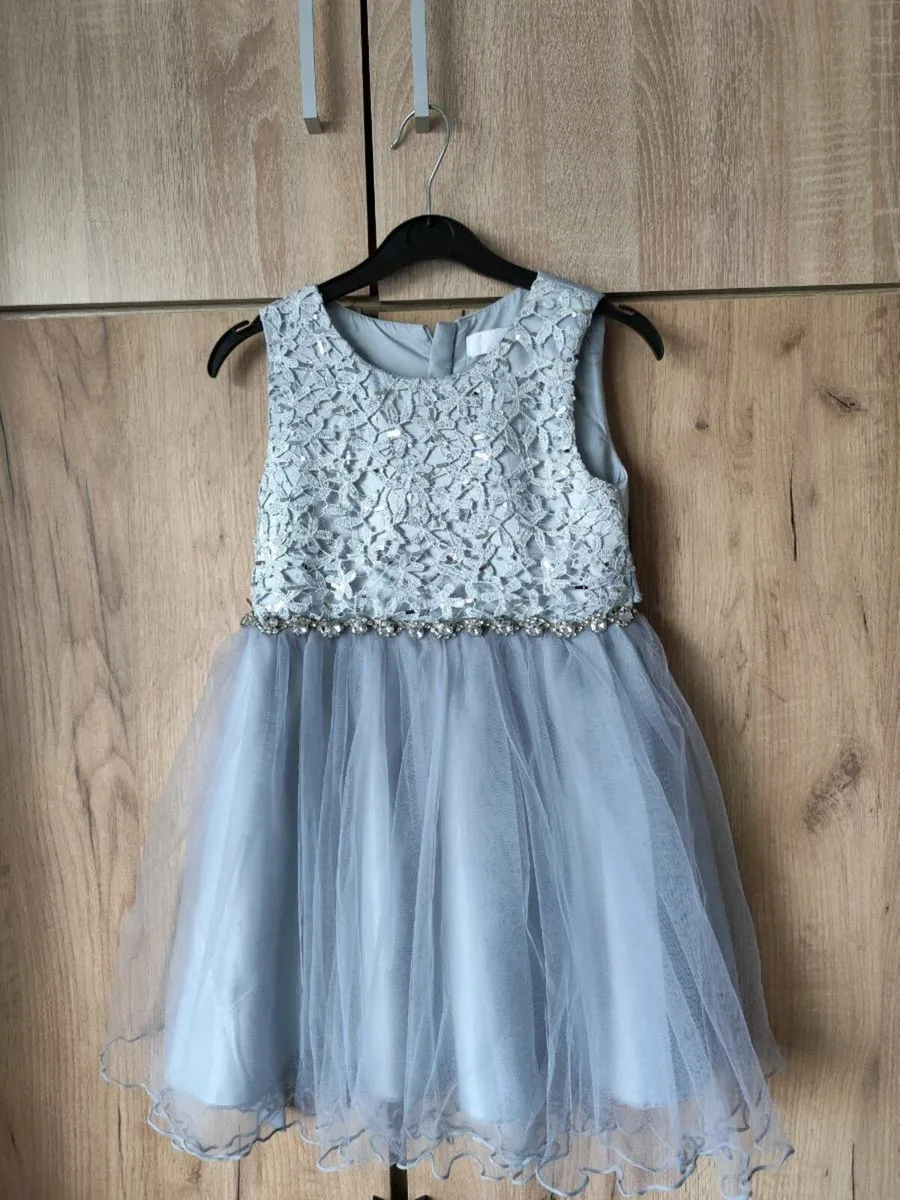 Gulta dresse - Image 1