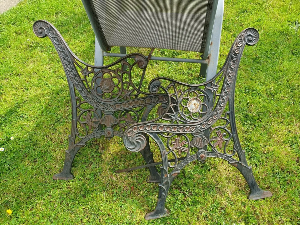 Cast iron ornate bench ends - Image 3