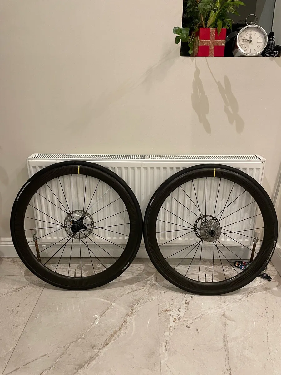 Mavic Cosmic SL Carbon Wheelset - Image 1