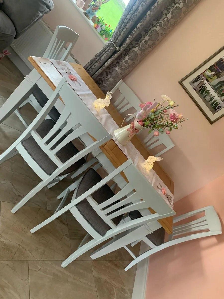 Table and  Chairs absolute Bargain - Image 1