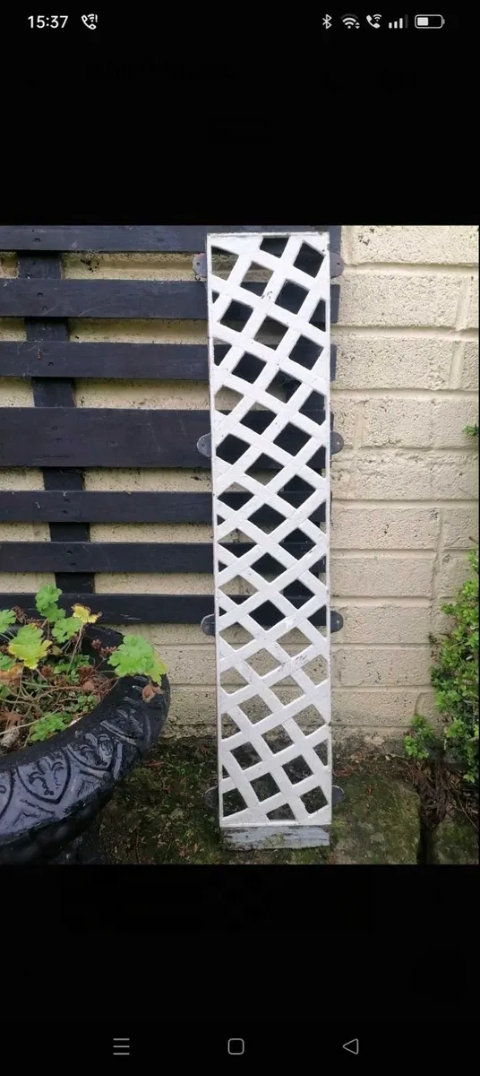 Cast wrought iron bench ends and backs - Image 3