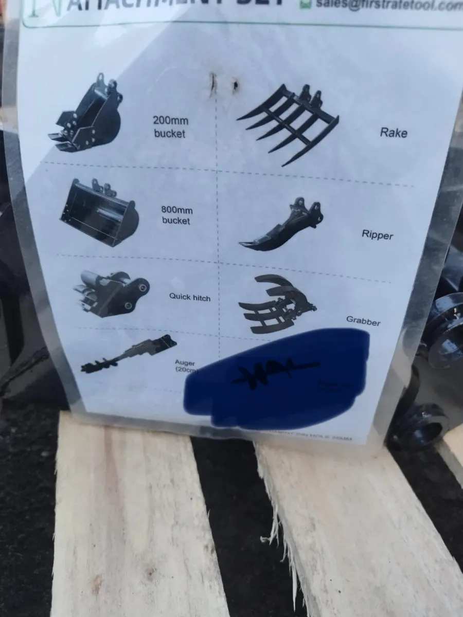 7pc mini digger attachment - Image 1