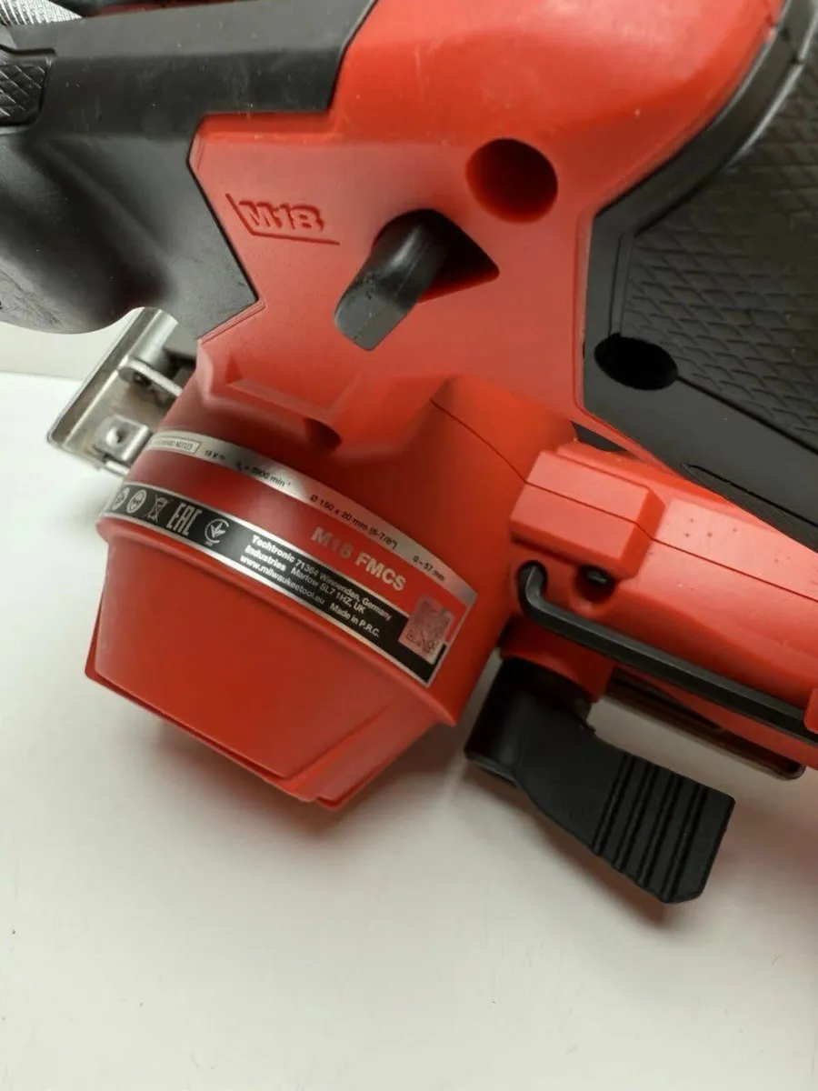 Milwaukee M18FMCS with 5.0ah battery - Image 4