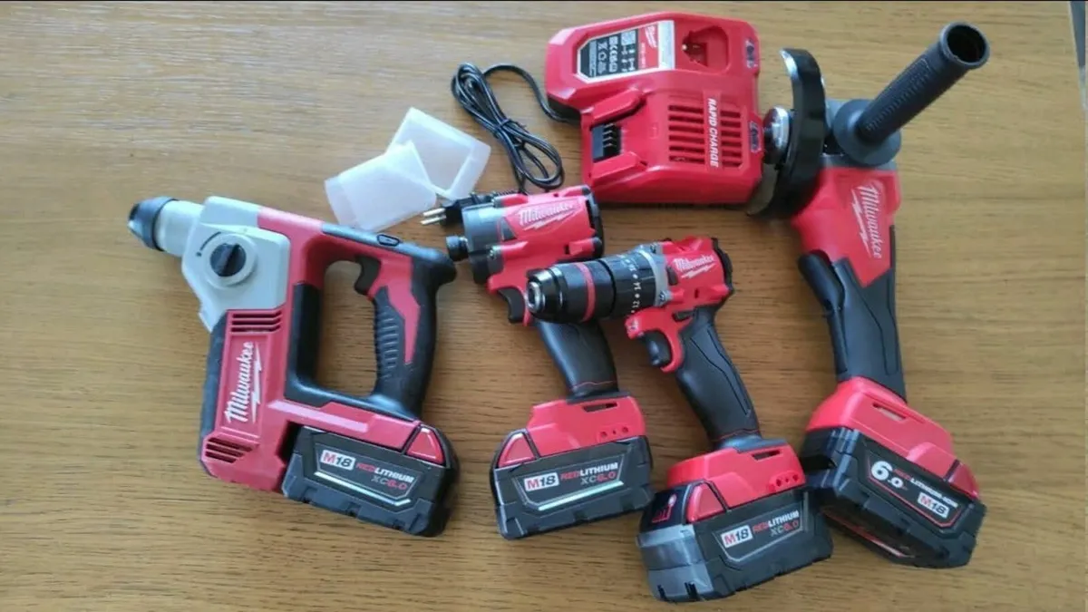 Milwaukee m18 Brushless Tool Kit - Image 1