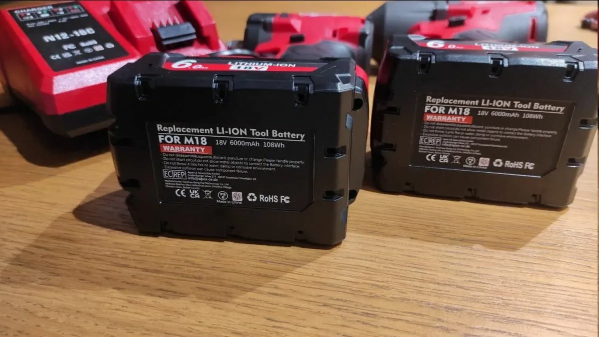 Milwaukee 18V Brushless 1/2 Impact Wrench Pair Scr - Image 2