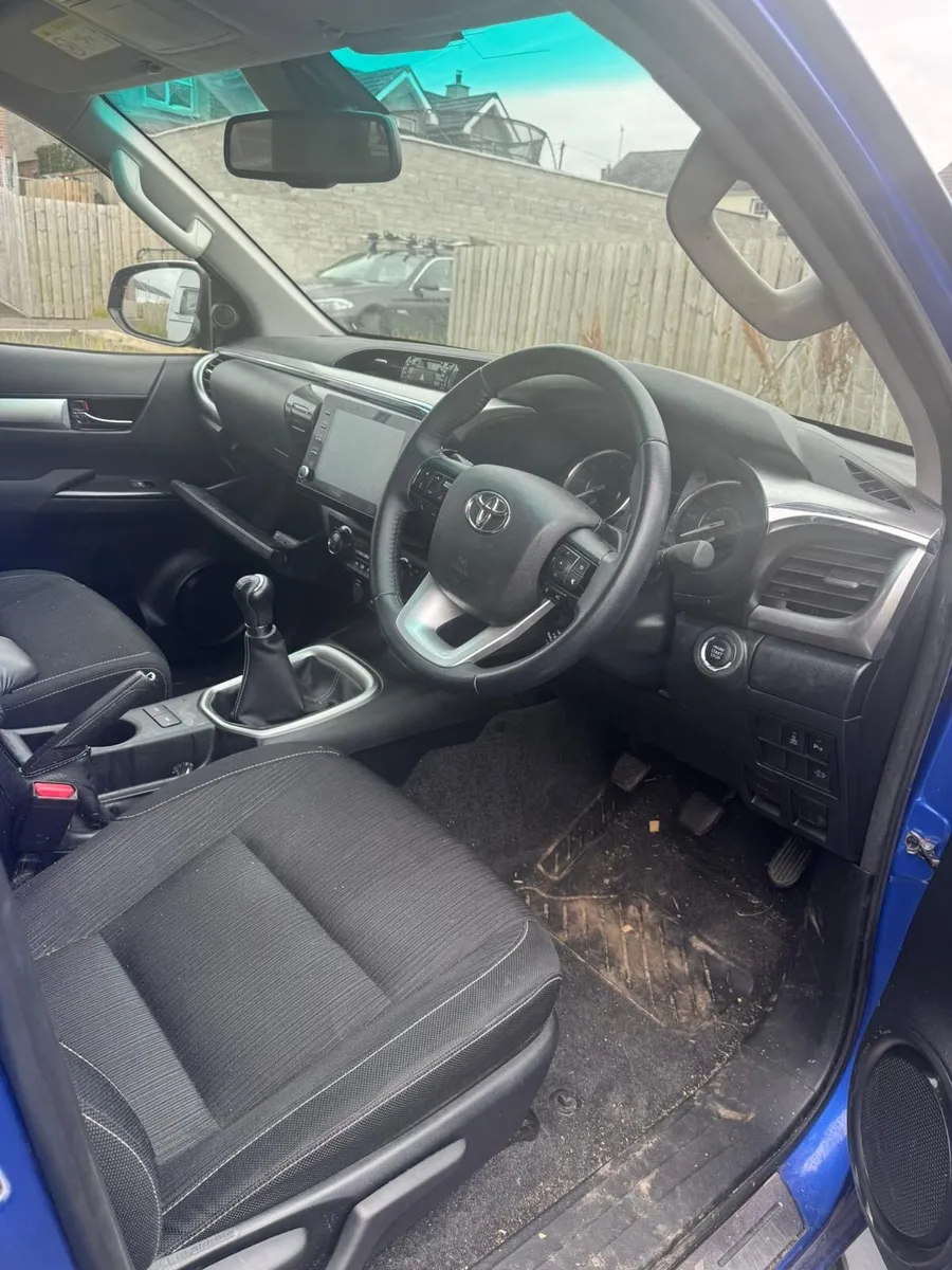 Toyota hilex - Image 4
