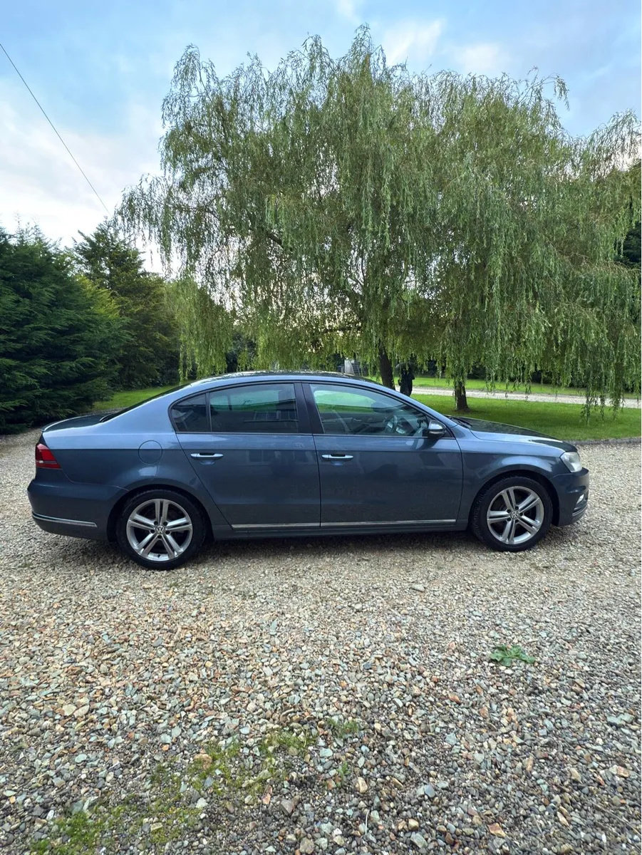 VW Passat 2013 R Line - Image 3