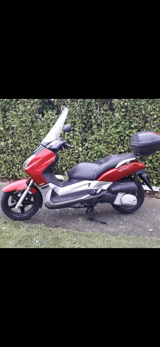 Yamaha Xmax 250