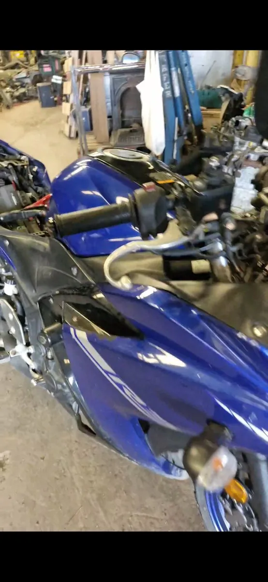 Yamaha R3 / Honda Hornet 250 - Image 3