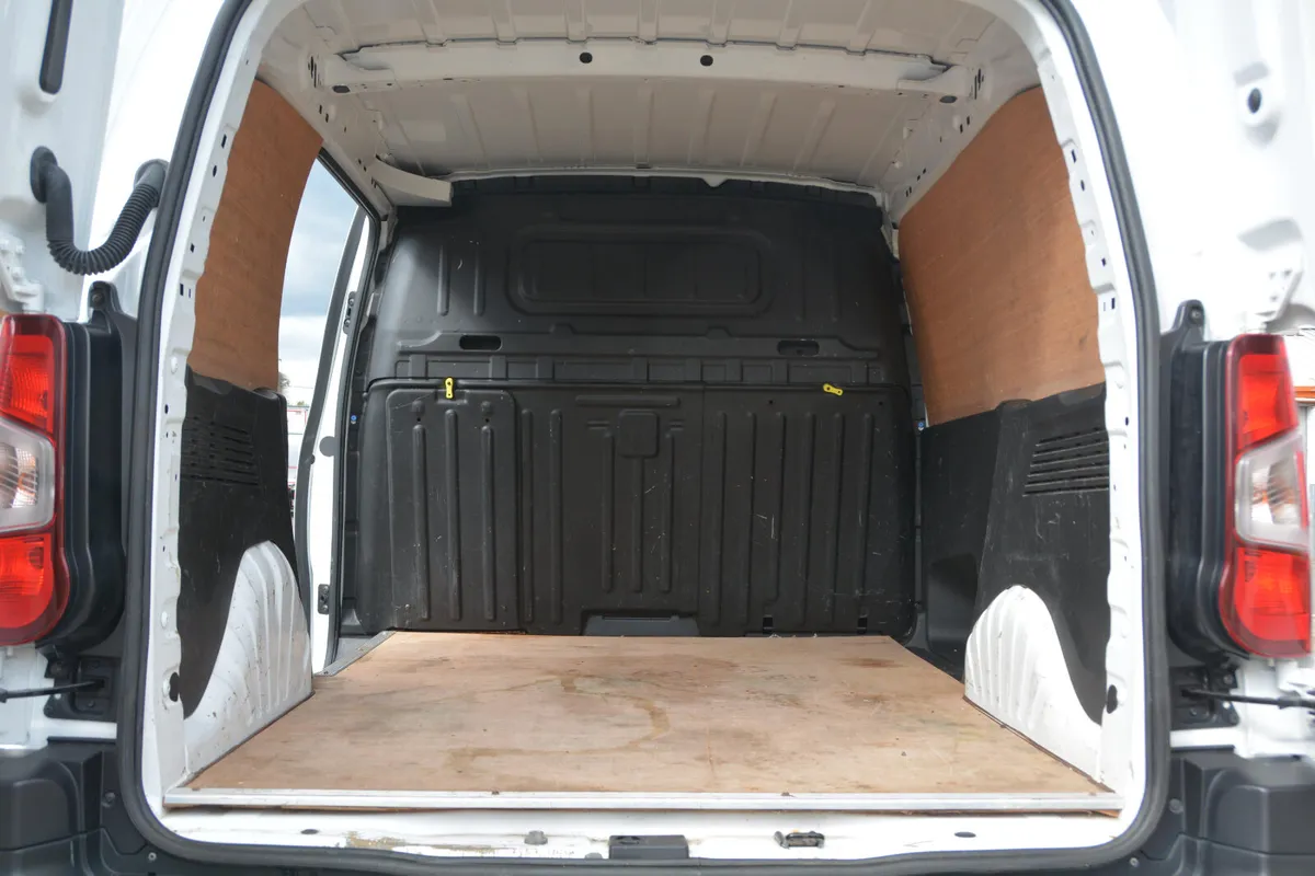 Opel Combo - Full Dealer Service History - Image 2