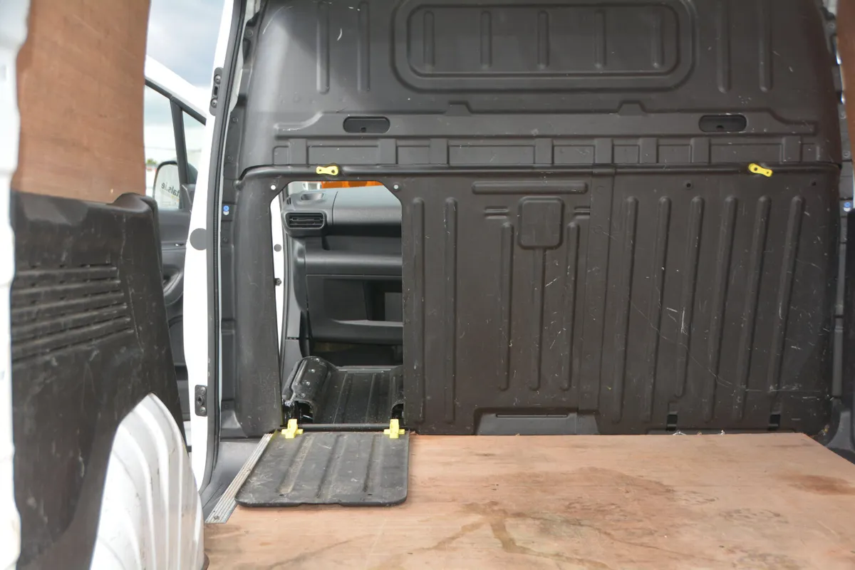 Opel Combo - Full Dealer Service History - Image 3