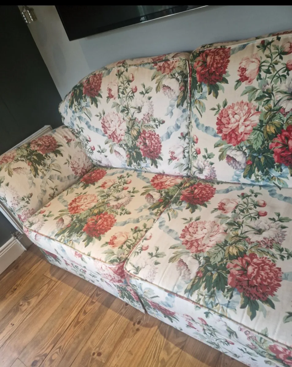 Sofa - Image 3