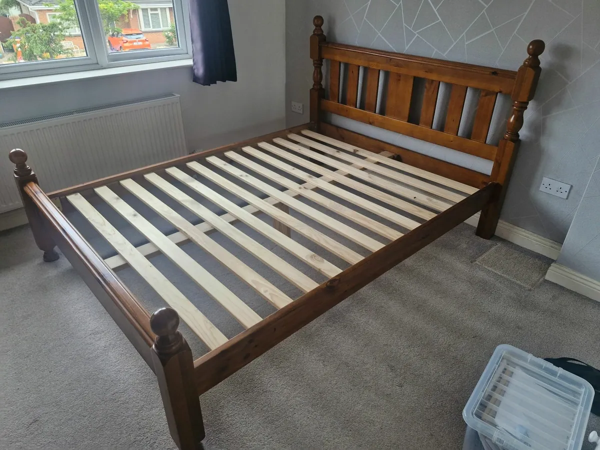 Bed frame - Image 1