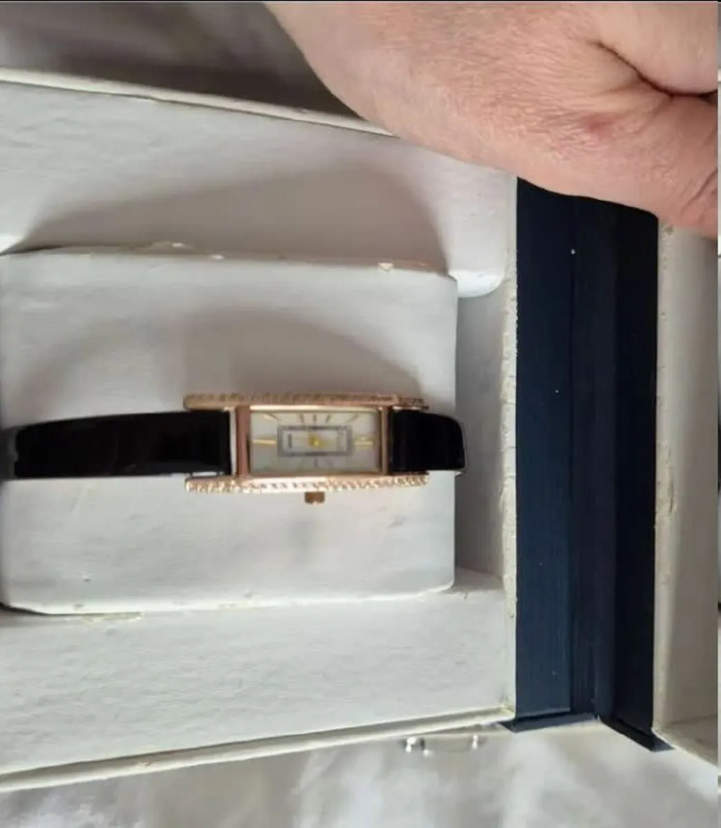 women's watch nika ladi - Image 3