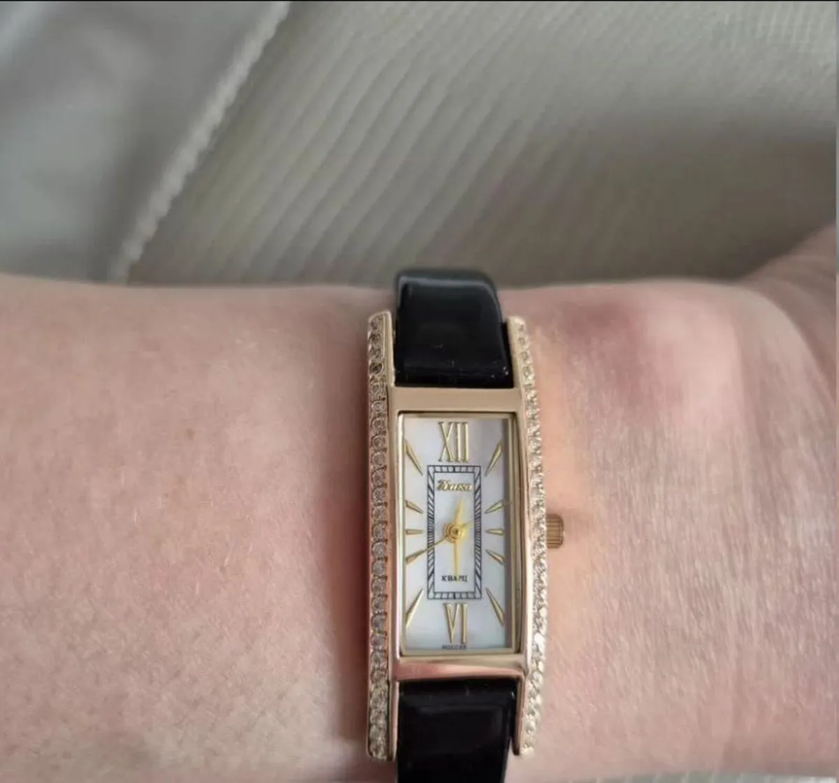 women's watch nika ladi - Image 4