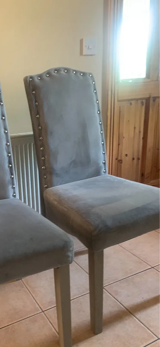 6 beautiful grey chairs gorey area - Image 3