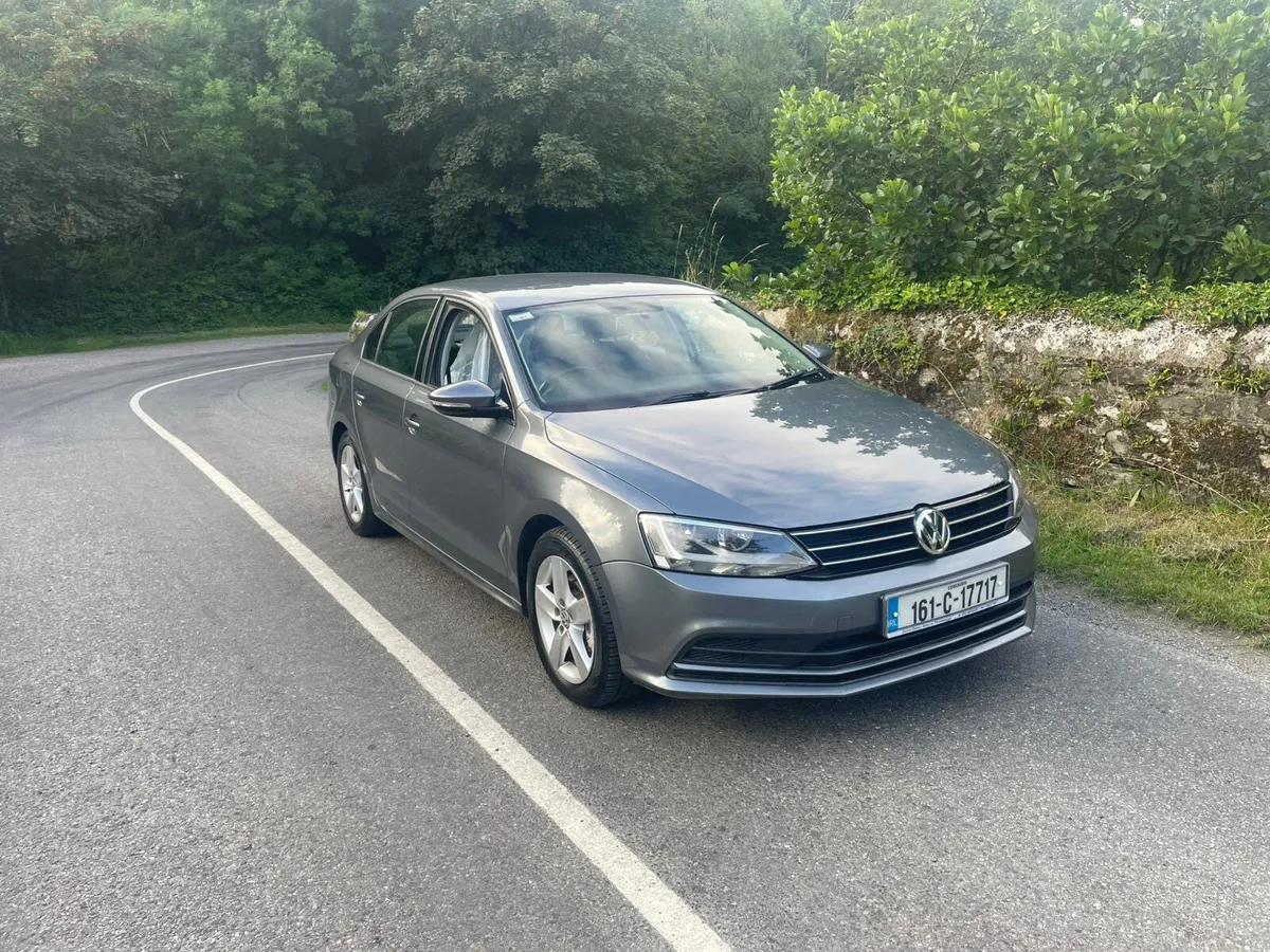 Volkswagen Jetta SE 2.0L 2016 - Image 1
