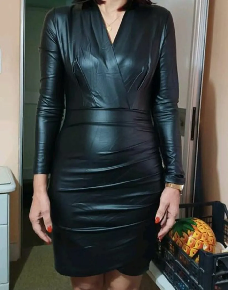 Sexy pu leather dress for crossdresser - Image 1
