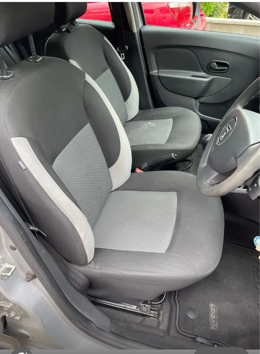 Dacia Logan - Image 4