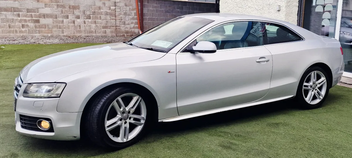 Audi A5 2.0tdi S-LINE BI XENON - Image 2