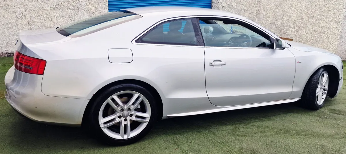 Audi A5 2.0tdi S-LINE BI XENON - Image 4